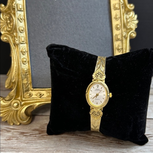 Vintage Sarah Coventry Supreme watch main image 9